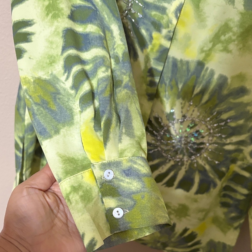 A.Z.I Women's Tie-Dye Button Down Shirt - Picture 7 of 13